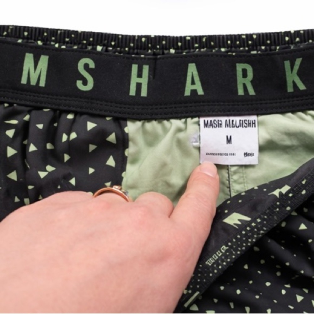 Gymshark Women’s Running Shorts Medium Black Green Pattern Athletic - Picture 10 of 11